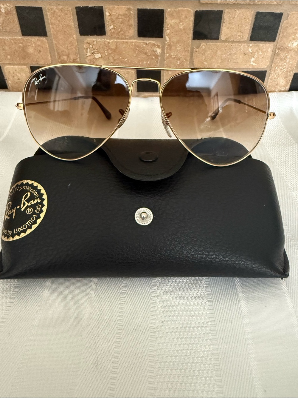 Wore once Ray-Ban . No return please
